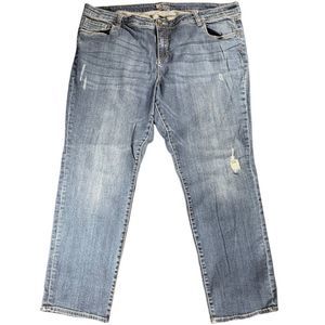 Kut from the kloth 📌size 22w light/medium wash woman’s jeans. distressed